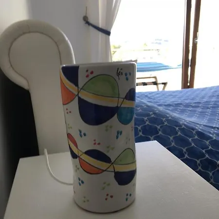 Vela Bianca Salernes